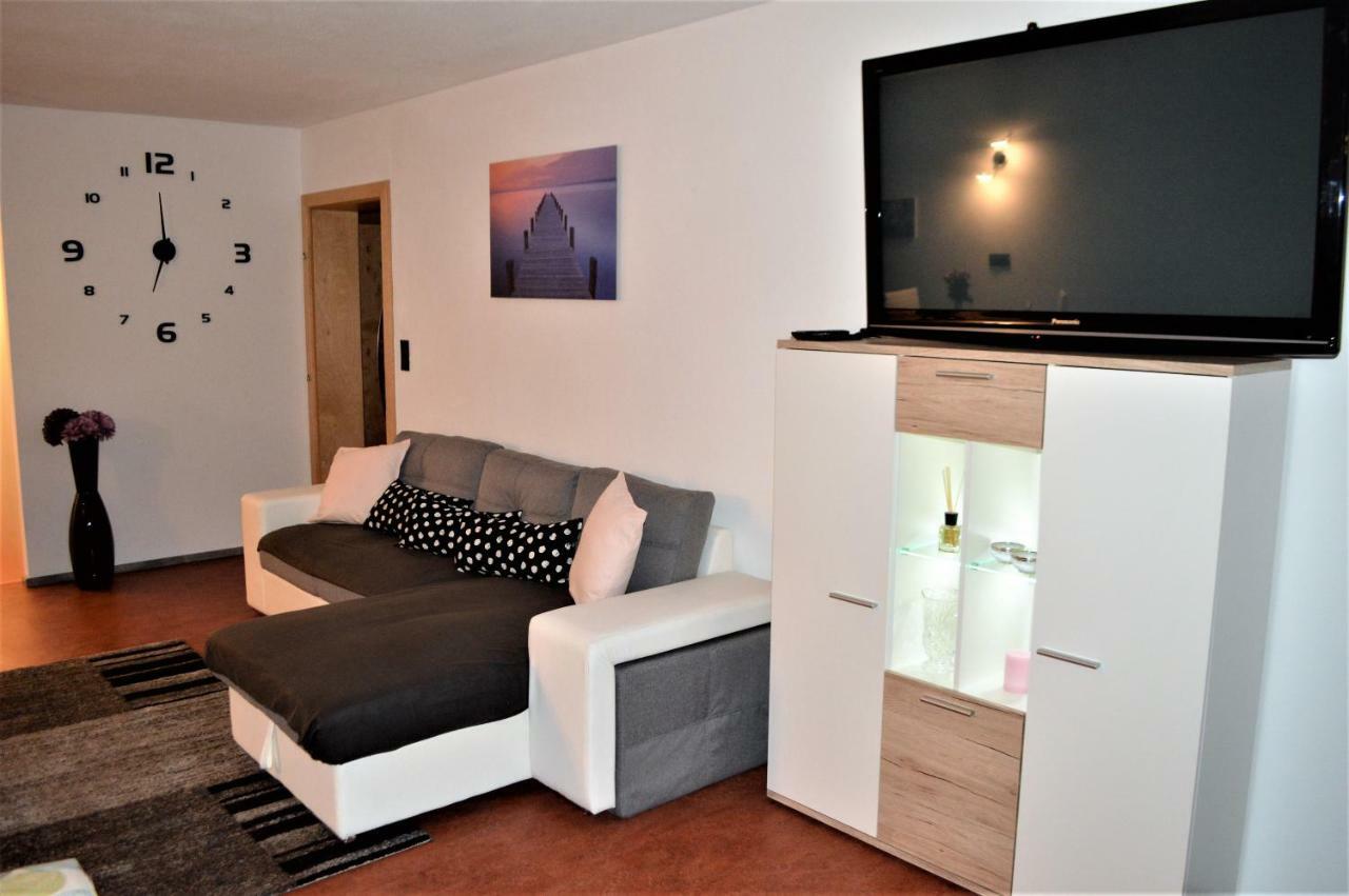 Ferien Haus - Ferienwohnung Lorena Neustift im Stubaital Exterior foto